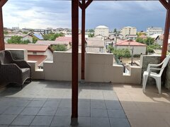 Militari, Rosu